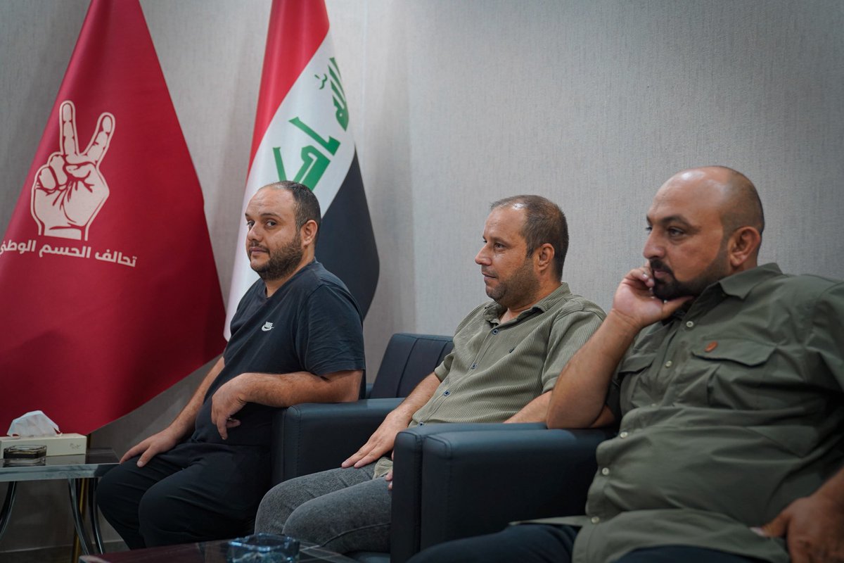 hassanthabiit's tweet photo. ضمن لقاءاته الأسبوعية يستقبل عضو مجلس محافظة نينوى الأستاذ حسان ثابت العباسي العشرات من المواطنين في مكتبه بحي الشرطة للاستماع إلى مطالبهم ومتابعة احتياجاتهم والعمل على معالجتها بالتنسيق مع الجهات ذات العلاقة بما يسهم في تقديم الحلول الممكنة وخدمة المواطنين. https://t.co/PI9QPXWNhk