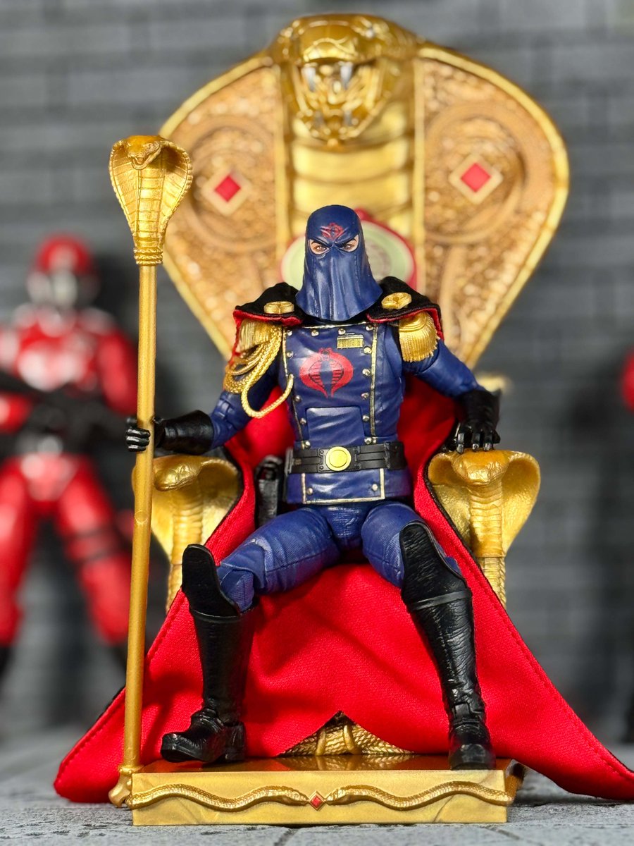 mod_xtra's tweet photo. Hey folks - time for a new review on ModXtra! Today's instalment we have the #GIJoeClassified Cobra Commander in Dress Uniform!
Check it out by heading to my 'Link in Bio'.
Enjoy these piccies I took too! :)
#GIJoeClassifiedSeries #GIJoeClassifiedPhotography #YoJoe #GIJoe โฆ https://t.co/P0Kf2YHiYl