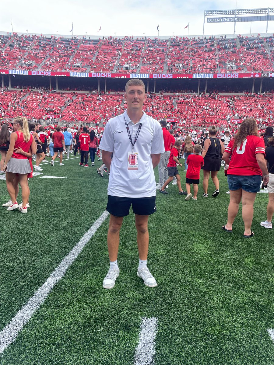 Brandonheatkick's tweet photo. 2027 K/P Brandon Heater
📍 Bellefontaine, Ohio
🎓 Class of 2027
🏈 Kicker/Punter

Had an amazing visit at The Ohio State University today!

Coaches and staff, thank you! https://t.co/1gL8uZrfMy