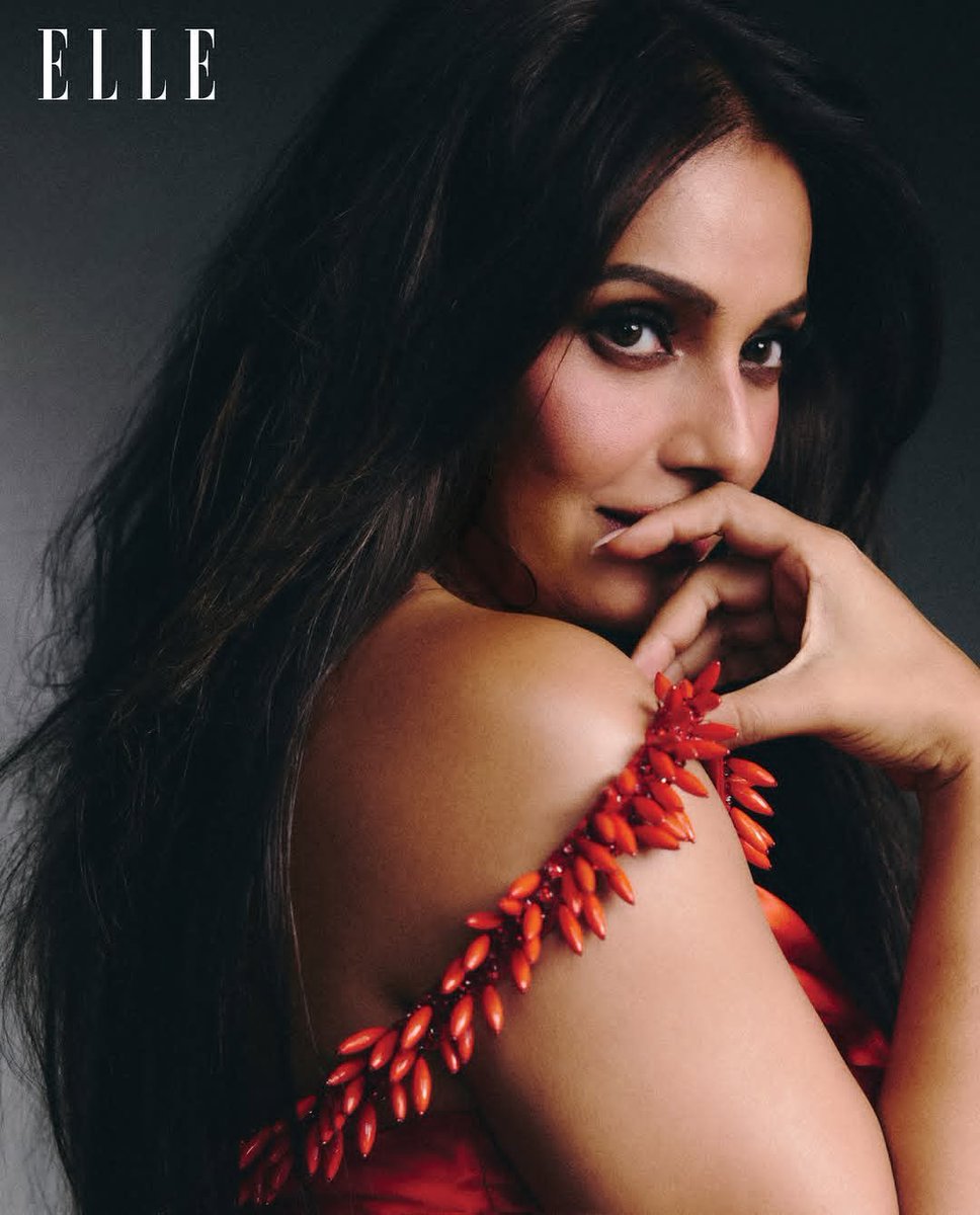 anythingbolly's tweet photo. Bipasha really said let me remind you who the blueprint was https://t.co/jFmjw2fwJf