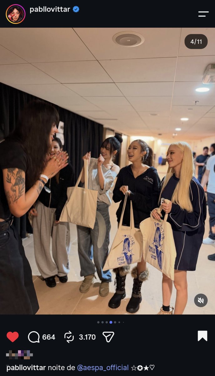 wtrkmj's tweet photo. uns fudidos inventando merda sobre a ning e a Pabllo sendo que elas tavam assim 👇 e a Pabllo ainda fez um post specialmente pra elas. PAREM de tentar pintar as meinas como mean girls e se olhem no espelho. https://t.co/z4wQg5Zkwe