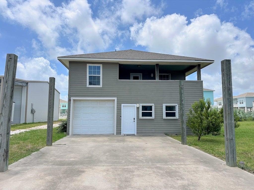 KeyAllegroSells's tweet photo. Need 4 bedrooms? Take a look at this place! #RealEstate #freshstart
#TeamKeyAllegro https://t.co/gzOpQIpZiO