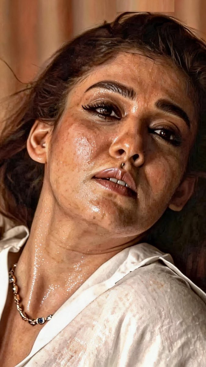 PotrukI's tweet photo. Nayan pathu poola namma bi bud kooda oombura sugam irukkee...
#chennaibi #bilife #goddessnayan https://t.co/O6wywD1NRb
