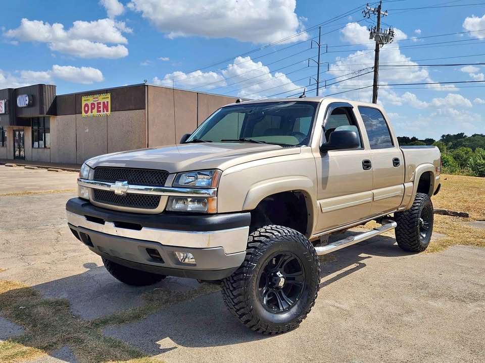 DennisBrooks44's tweet photo. 2005 Chevrolet silverado https://t.co/B9kcS1VhRa