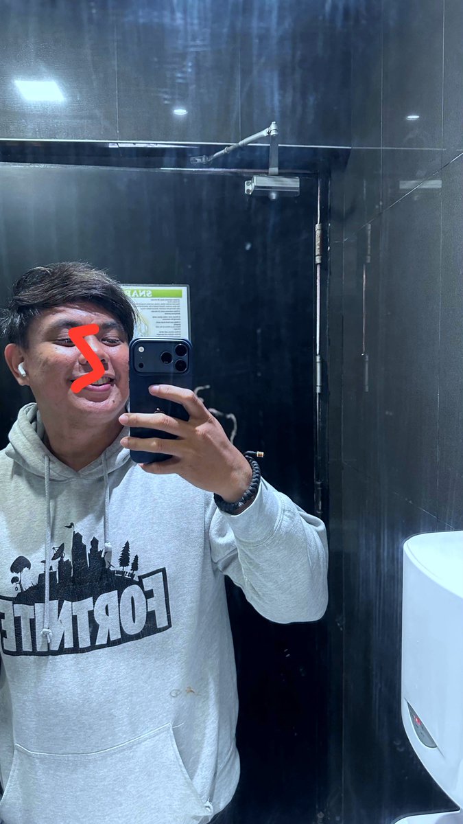 jamesagudelo08's tweet photo. Heelooooo X https://t.co/DpGVdEcOja