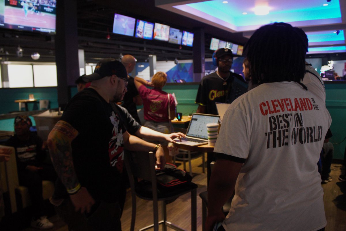 adhdandrea's tweet photo. 🎮BREAK THE LAKE WEEK 36🎮
                   MENTOR, OH
 ROUND 1 BOWLING AND ARCADE

STREET FIGHTER 6
TEKKEN 8
VIRTUA FIGHTER 5: REVO
GRANBLUE FANTASY VS: RISING

COME THROWDOWN WITH THE @cleveland_fgc 

FREE REGISTRATION + INFO👉🔗: https://t.co/lvgEmP7cSA https://t.co/lp0pVGzXD9