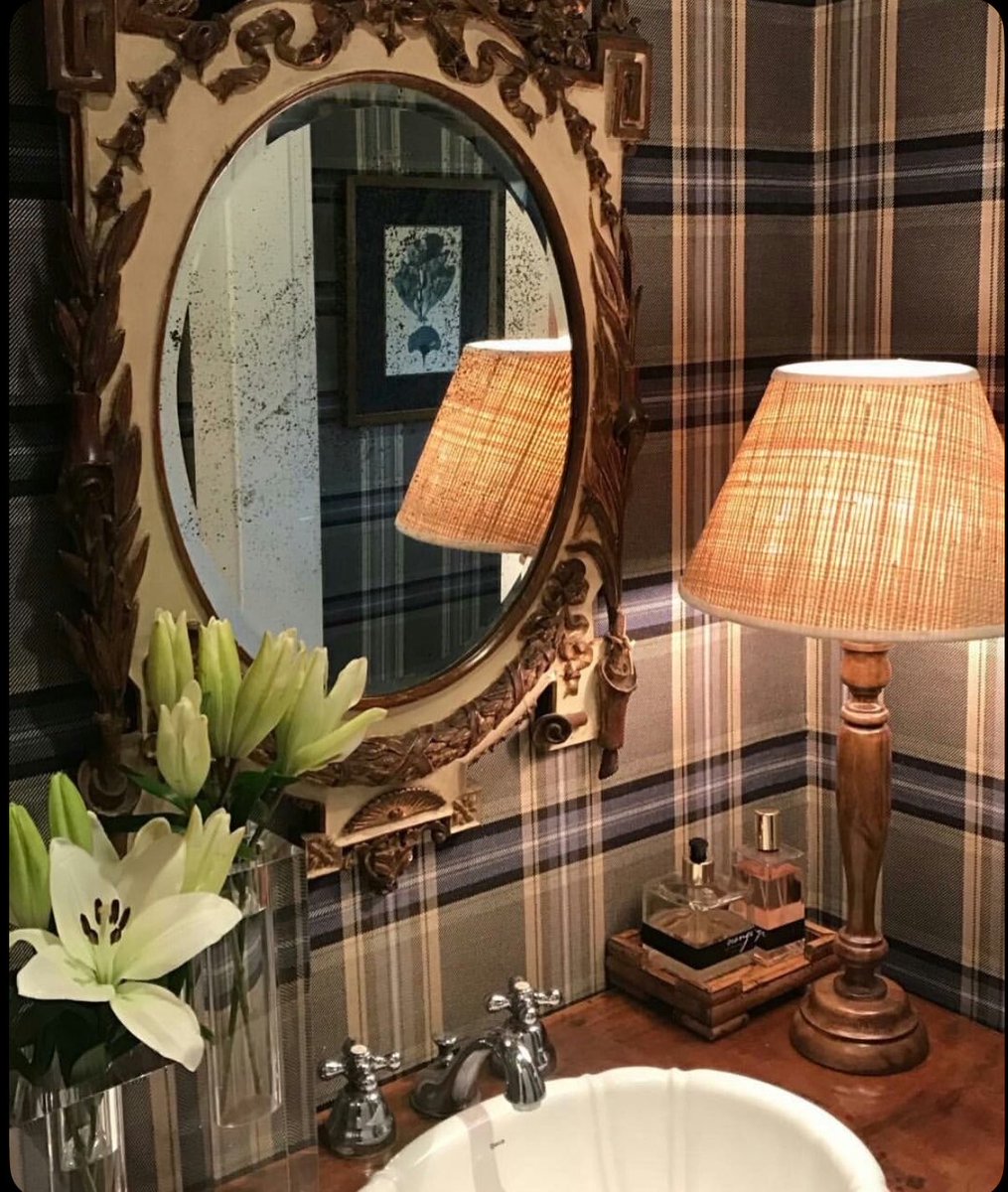 EvaLovesDesign's tweet photo. British equestrian aesthetic https://t.co/siZFgWeI5a