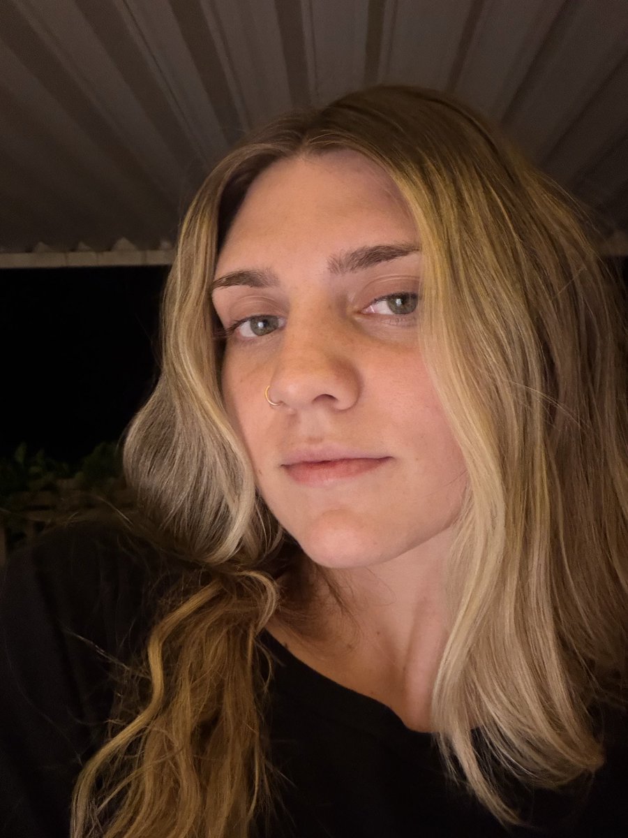 pyro_princesss's tweet photo. My friend dramatically went off ab how she's getting rid of Snapchat cause the filters. I rolled my eyes cause just don't use filters then. This is a willpower problem, not a sm problem... THAT BITCH WAS RIGHT THO😅

Left is "no filter" on snap. Right is just iPhone camera. https://t.co/vFtWbRbJAP