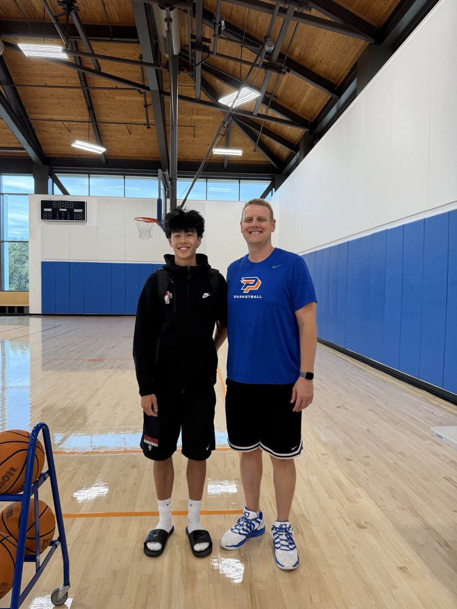 jee1nK's tweet photo. Loved going up to Pomona-Pitzer again this weekend to visit their campus and compete at their elite camp! Always a good time being around and learning about @sagehenhoops!

Thanks you, Coach Kats, Coach Lokar and @CoachCook4444 for this amazing experience! https://t.co/3uN9UVYGiL