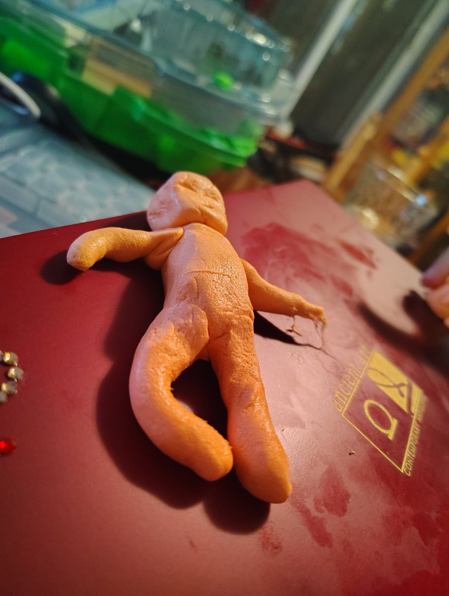 MiinkArt's tweet photo. My son 
He has been squished https://t.co/VwRBfodNuU