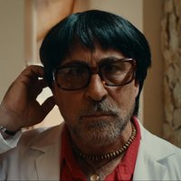 bonahtron's tweet photo. me n my 50 yr old dad started watching the edge of sleep together, but after episode 2 we smoked a joint. episode 3, we were losing our absolute shit over this guy. we immediately theorized that he was chester v and vector's lovechild and that they are both canonically dead https://t.co/DDFWM6Wmy1