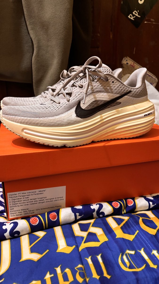 Nasa___aaa's tweet photo. WTS sepatu running Nike winflo UK 44
Kondisi mulus baru sekali dipakai
1,15jt + box lengkap + free tali sepatu tambahan https://t.co/sXRPY3tW2o