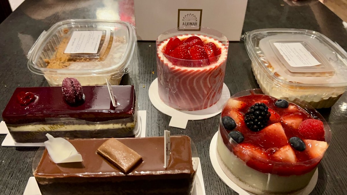 johnysoul's tweet photo. A little slice of heaven in every bite. Flavors
Galaxy Cake
Magic Cake
Strawberry Cake
Strawberry Raspberry Cake
Lotus Milk Trilecha
Caramel Milk Trilecha

@aljonah_sweets https://t.co/x9ksUAaecf