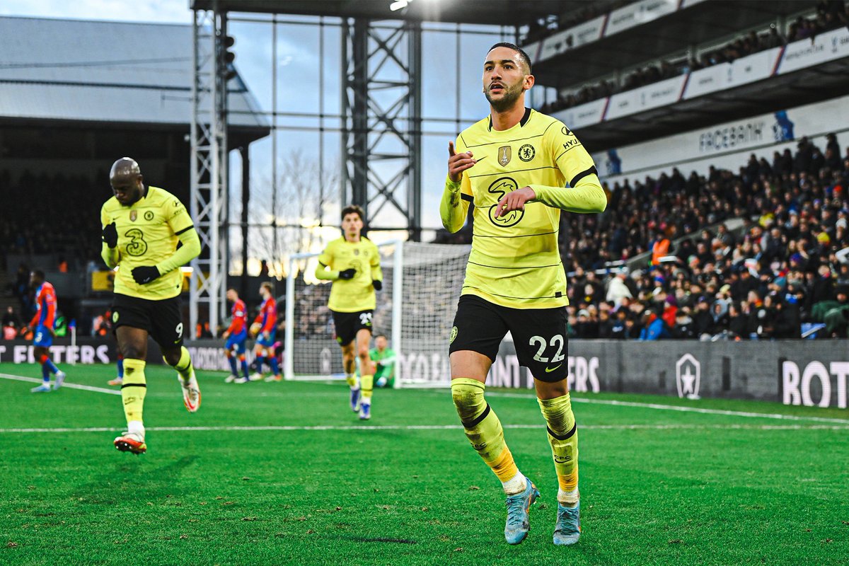 informafogo's tweet photo. Hakim Ziyech comemorando um gol pelo Chelsea em 2022. Simplesmente com Botafogo atrás.

O contexto: era contra o Crystal Palace e teria o amistoso contra o Alvinegro no fim do ano. https://t.co/7RP3Wf3xuz
