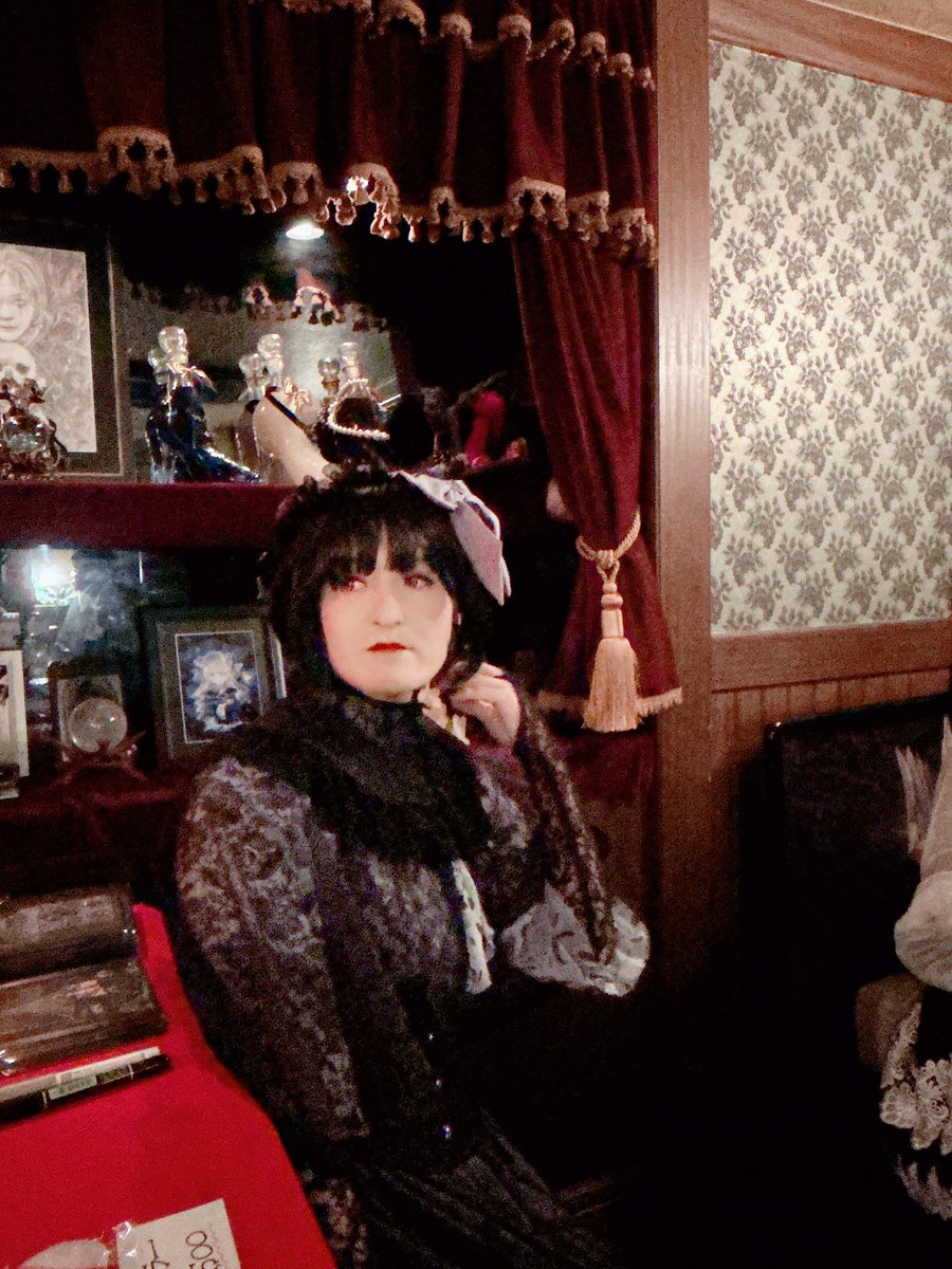 desutomira_de's tweet photo. 9/5の格好

ﾍﾄﾞﾚ
@FullMootime さん
ﾏﾝﾄ
@Gensou_Oukoku さん
ｲﾔﾘﾝｸﾞ
@tEULALIAt さん
ﾘﾎﾞﾝ
ﾐﾎﾏﾂﾀﾞさん
ﾎｶｾﾞﾝﾌﾞ
@abilletage さん

黒妖降臨祭に合わせて久しぶりに
フェザーシリーズでコーデしました🪶 https://t.co/oVtewIx65N