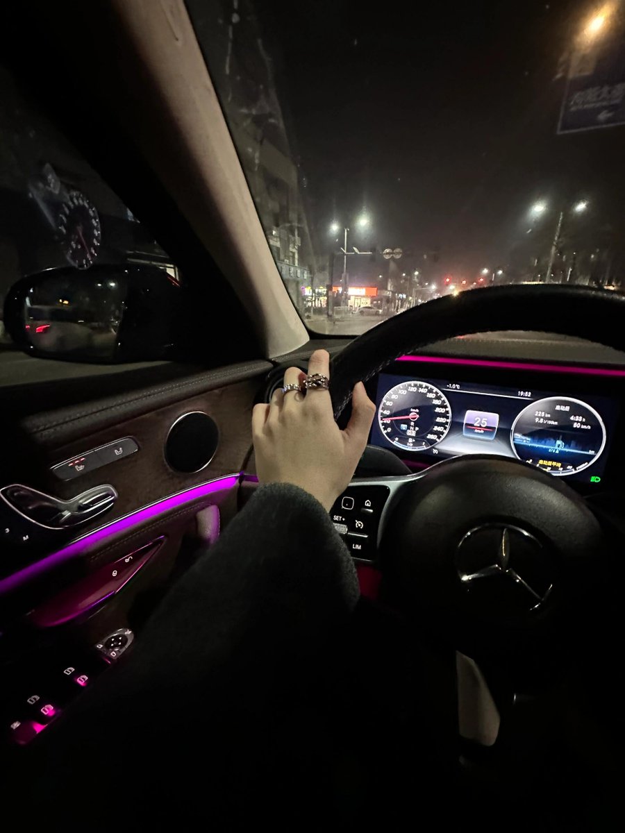 ZeynepBozks1cl's tweet photo. Just nailed my first parallel parking in my driving test!  No more being the backseat nag’s target—freedom’s one step closer. #LearnerDriver #Winning https://t.co/rxy0a4G5rG