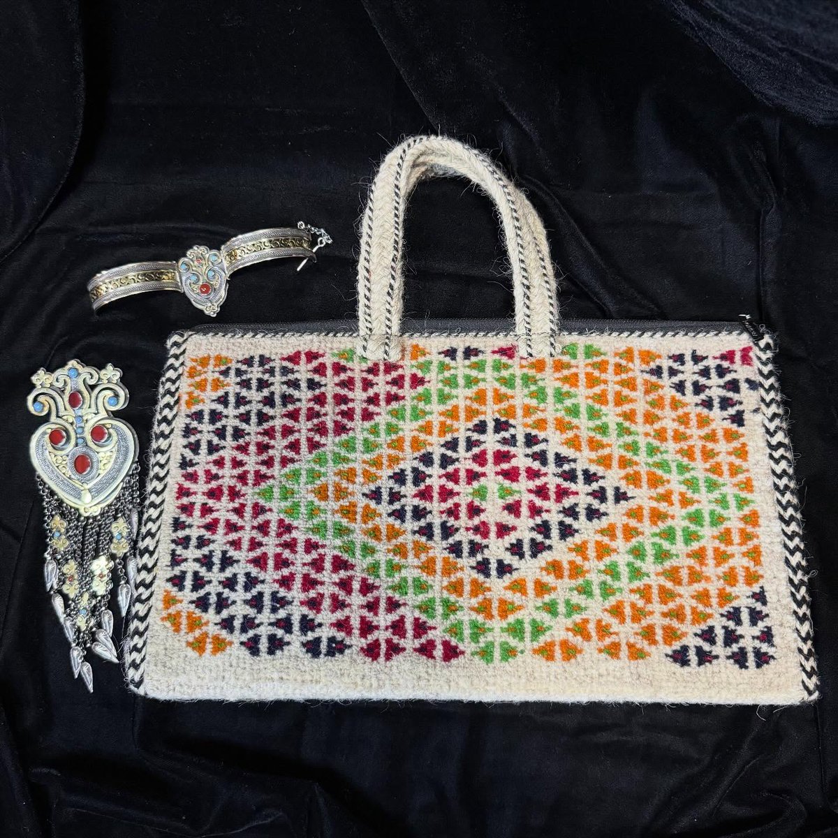 molsar's tweet photo. Sold Out: Handmade Turkmen Carpet Wool Bag. Crafted with heritage and styled for today, each stitch reflects Turkmen artistry. DM to order. Shipping across all states. https://t.co/YGm2xJlM4G