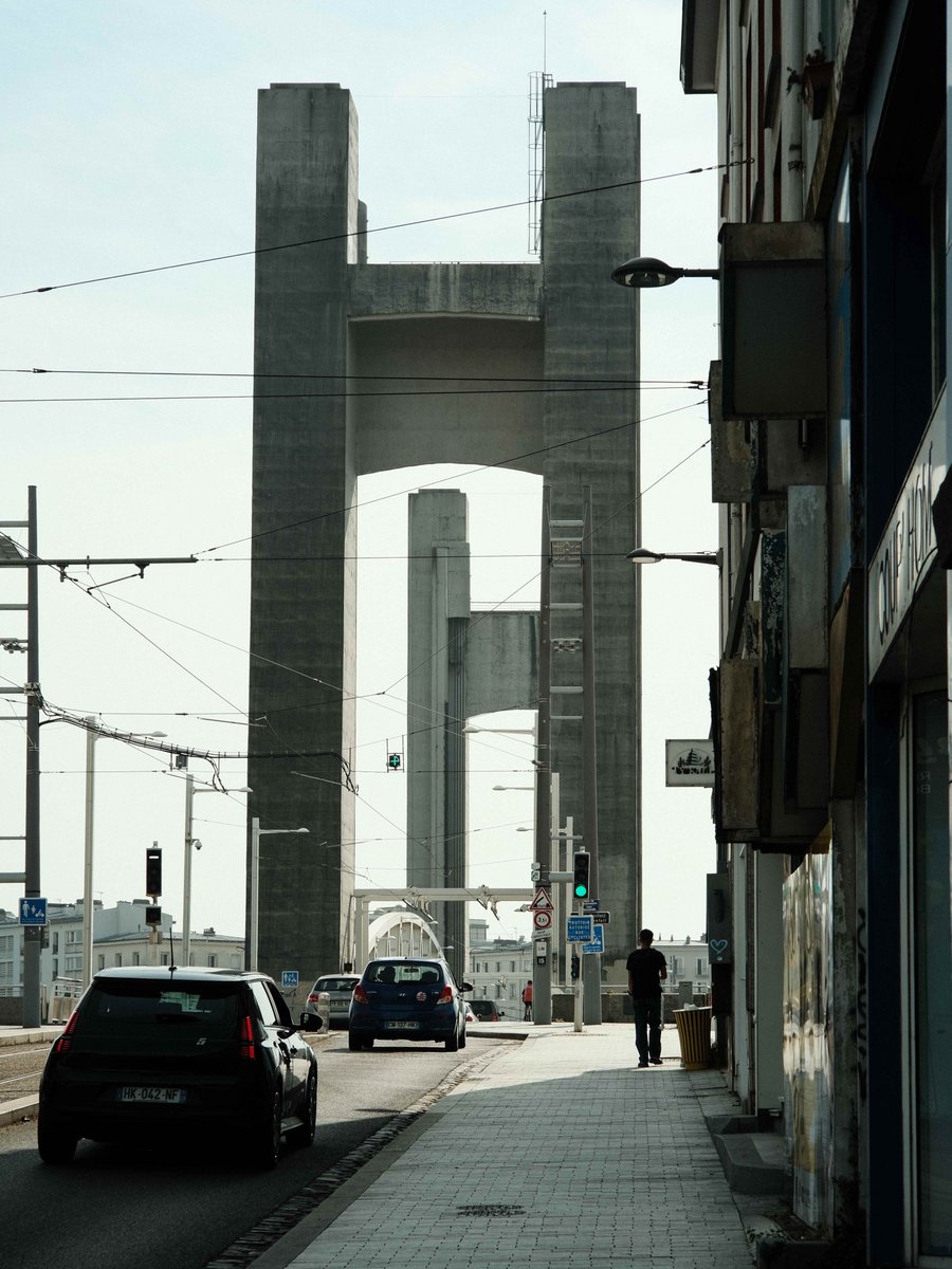 melaniejacx's tweet photo. Pont de Recouvrance, Brest. https://t.co/H9is4sfc2o