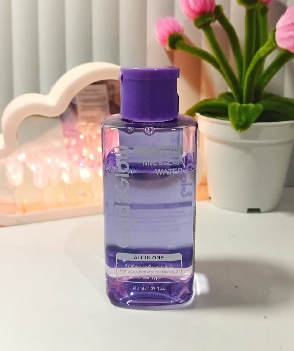 mwoonaa_'s tweet photo. makeup boleh niat, bersihinnya jangan sampai bikin males 😭
lagi suka Glad2Glow Micellar Water ini, praktis buat bersihin makeup sehari-hari 💜
aku taruh linknya di bawah yaa 🫶🏻

https://t.co/IapZQVQ22B https://t.co/e5FrWNt9lb