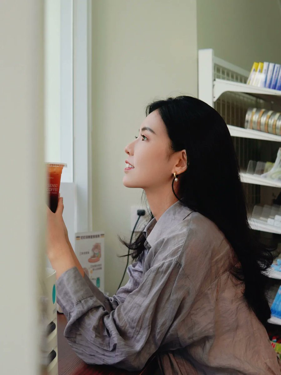 rubieshita's tweet photo. Grilled rice balls and late-night work mode activated—today’s shift’s gotta wrap up before the convenience store closes! https://t.co/PmqgN6FWwl