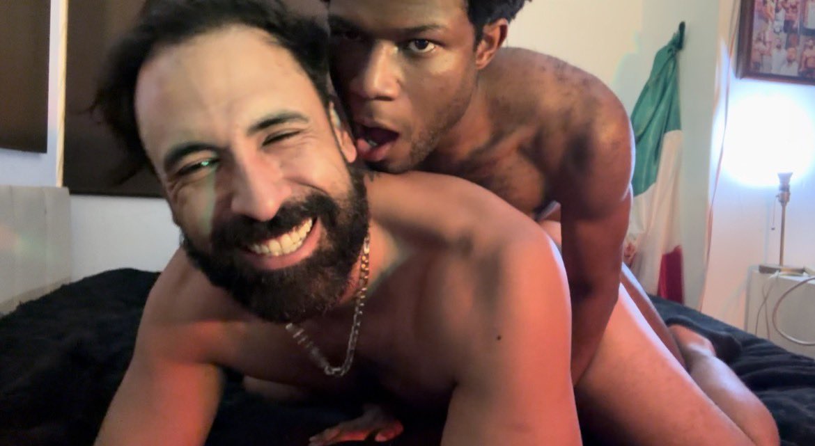 Judamorbo's tweet photo. I went to interview @OSIRISOROZCO10 things got heated, and inevitably we ended up in bed—I convinced him to give me his ass. 50% off if you want to go watch it. 😈🔥 delicious Mexican 🇲🇽
https://t.co/D0j5wAR8As https://t.co/p3fb8WZ4mu