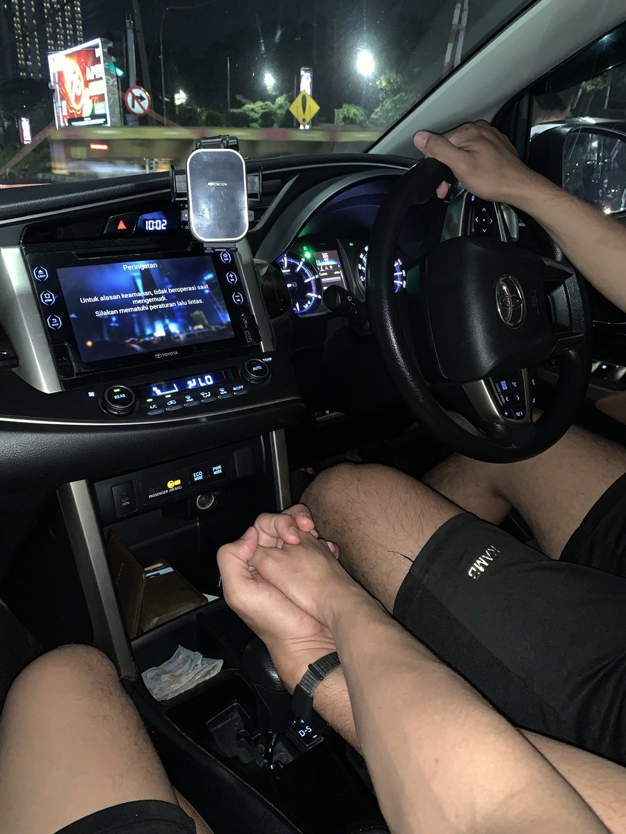 seafreight123's tweet photo. Late post https://t.co/kvYClDRk1b