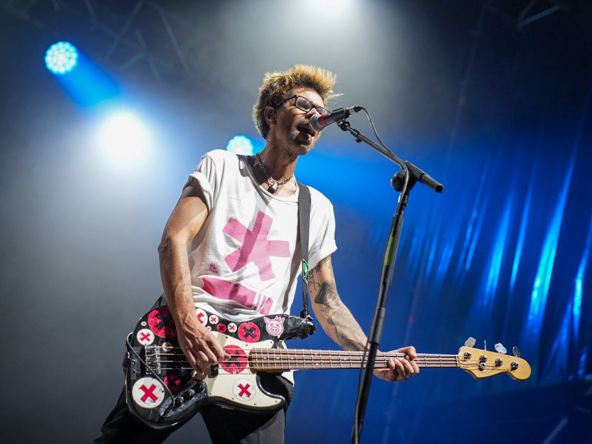 ayto_pozuelo's tweet photo. ¡Qué gran noche con #pignoise en el Recinto Ferial de Pozuelo! 🎸🎶

Buena música, ambientazo y muchas ganas de disfrutar. Una forma estupenda de arrancar las fiestas de Pozuelo.

¡Esto no ha hecho más que empezar! 🎉 https://t.co/54v6Slx5Cv