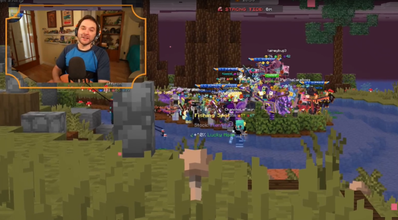 gtwabyss's tweet photo. *in mcci fishing trying to look for etho*

gee i wonder where he is https://t.co/PZDulhExtu