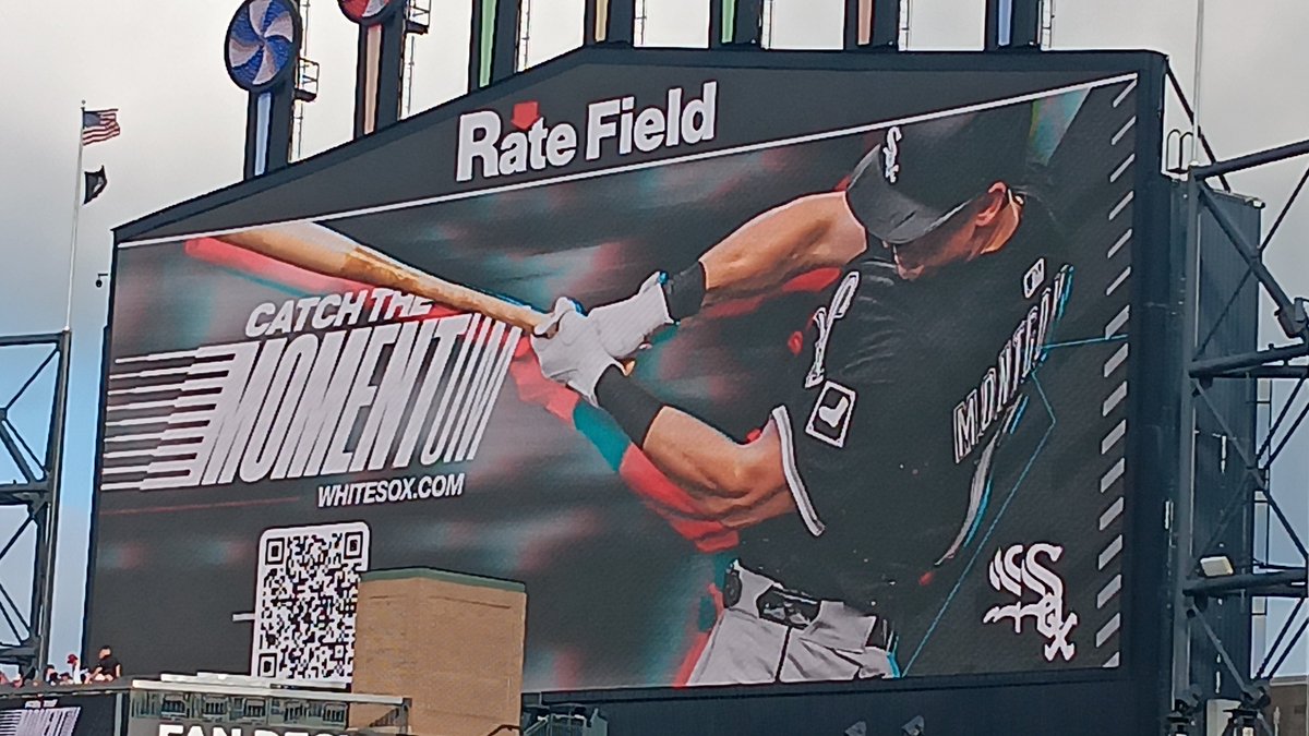 sidkid80's tweet photo. As the great @msmeliss024 always says, WE OUTSIDE for Twins/White Sox on a Saturday night on the South Side! LET'S GO SOX!!! 😀👏👍⚾️ #WhiteSox #MINvsCHW #MLB #SouthSideOrDie #SoxSide #SoxPride  #SouthSideHitmen #SaturdayInThePark https://t.co/I1ZZ1xwIcG