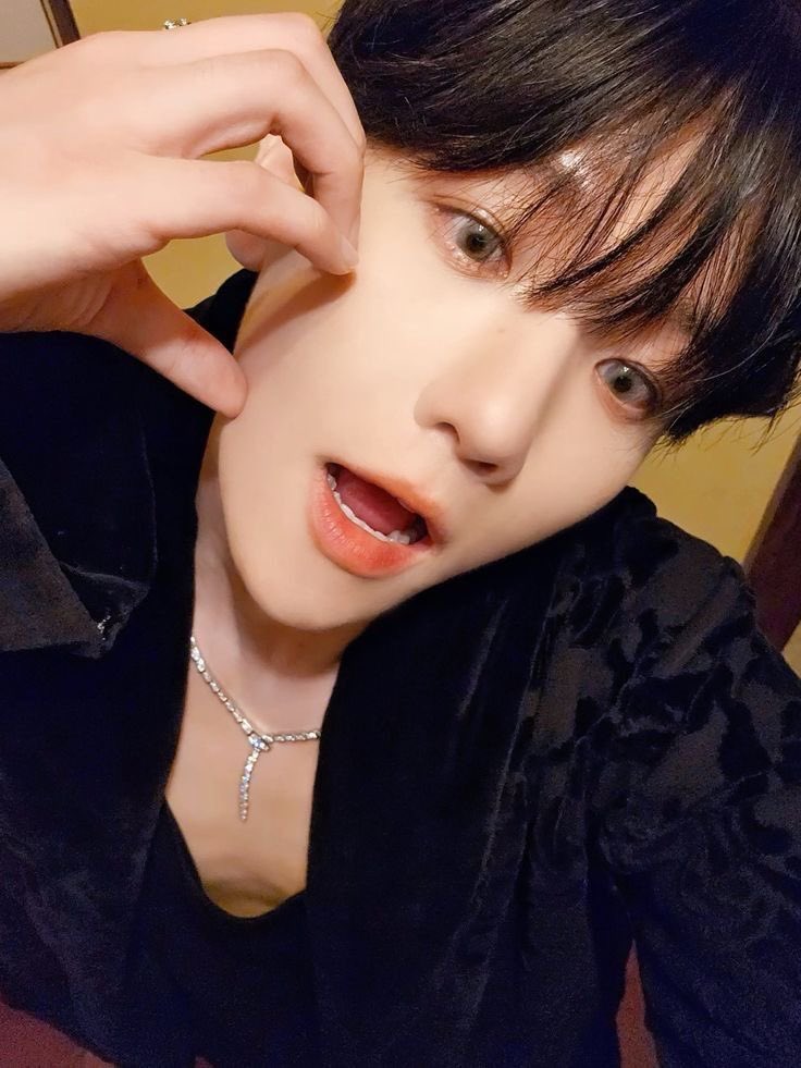 byunsouppp's tweet photo. milf baek save me…. https://t.co/TvCvkmk144
