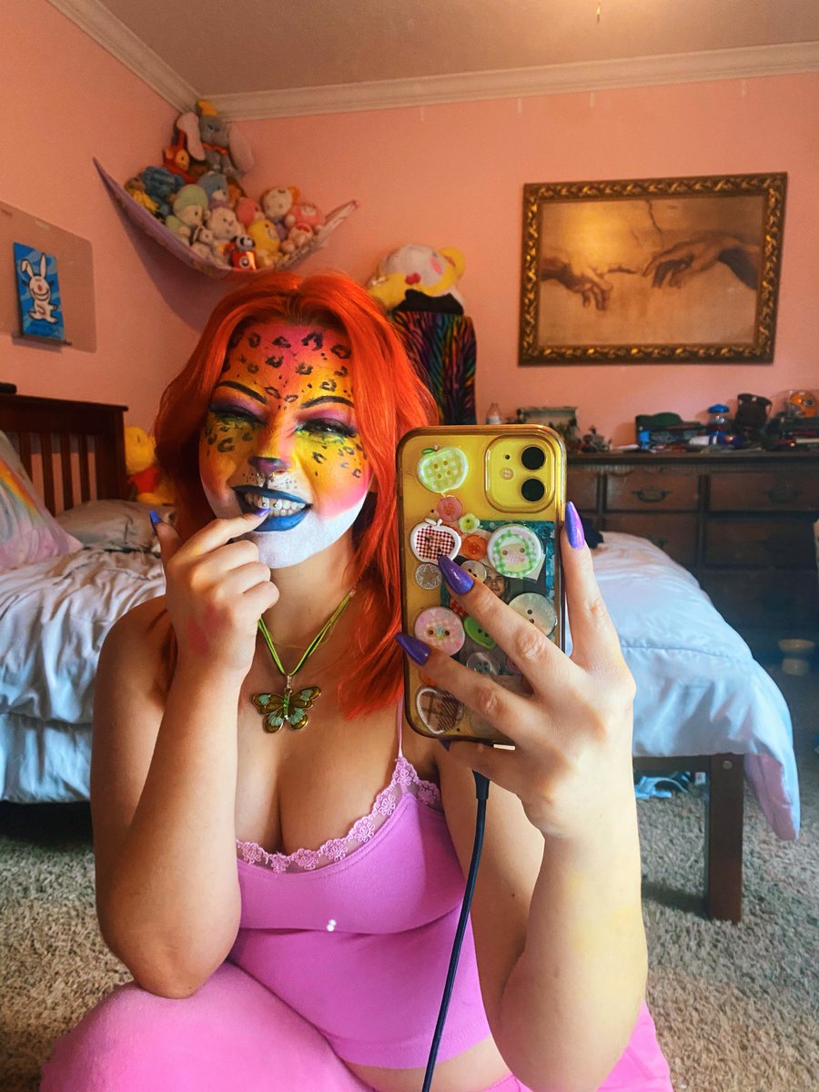 gravecrawlers's tweet photo. did the lisa frank cheetah makeup 🌈 only including the last 2 bc my bump looks kewt :b https://t.co/Wr3WG2bErN