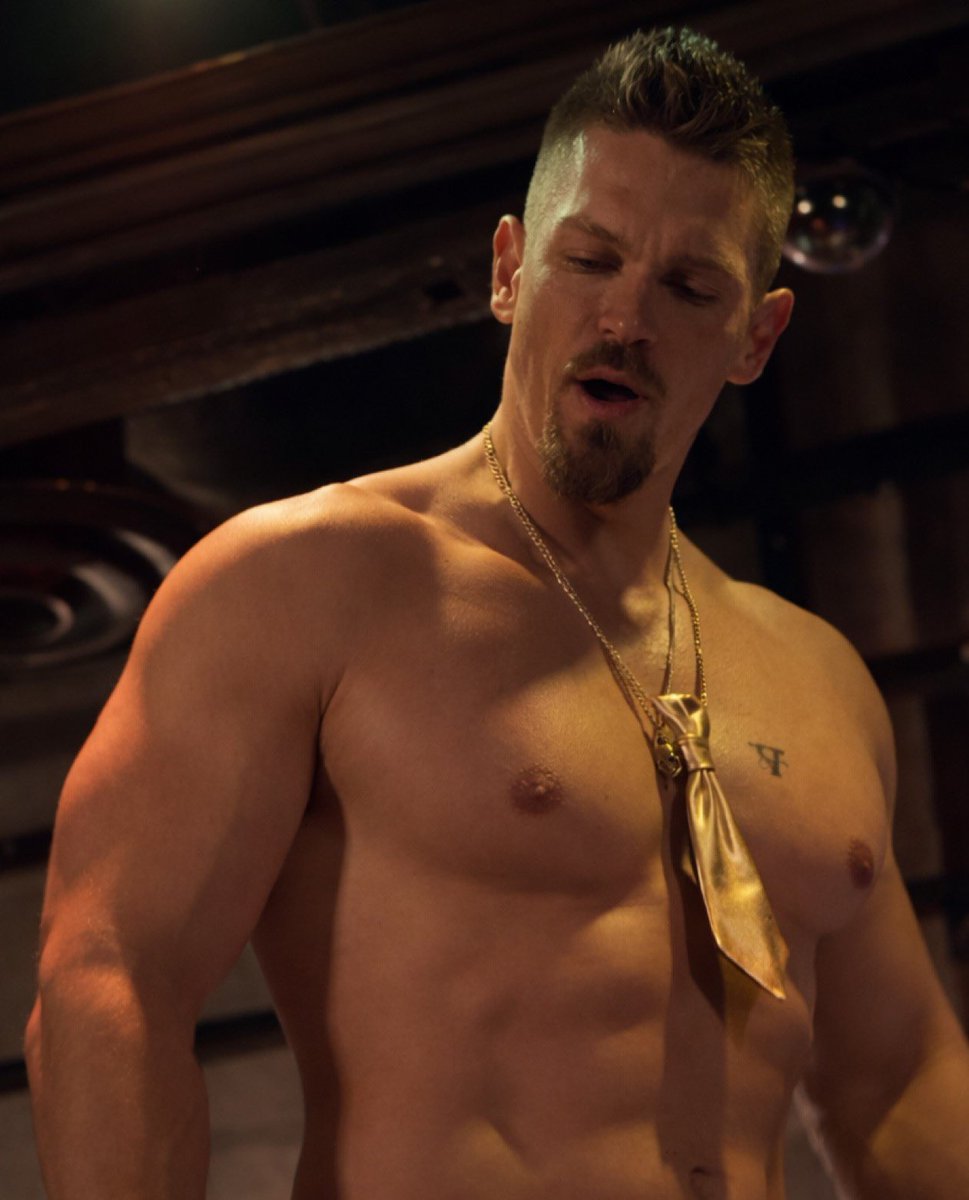 hemsfav's tweet photo. steve howey https://t.co/sLcguN0CAw