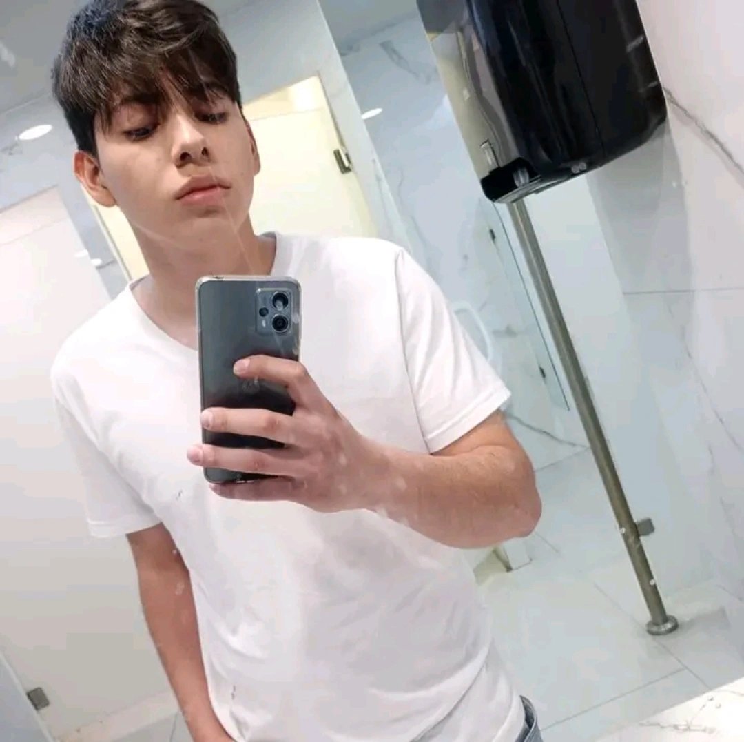 IvanSalazaaa's tweet photo. Holaaa https://t.co/NHjsTQjmOJ