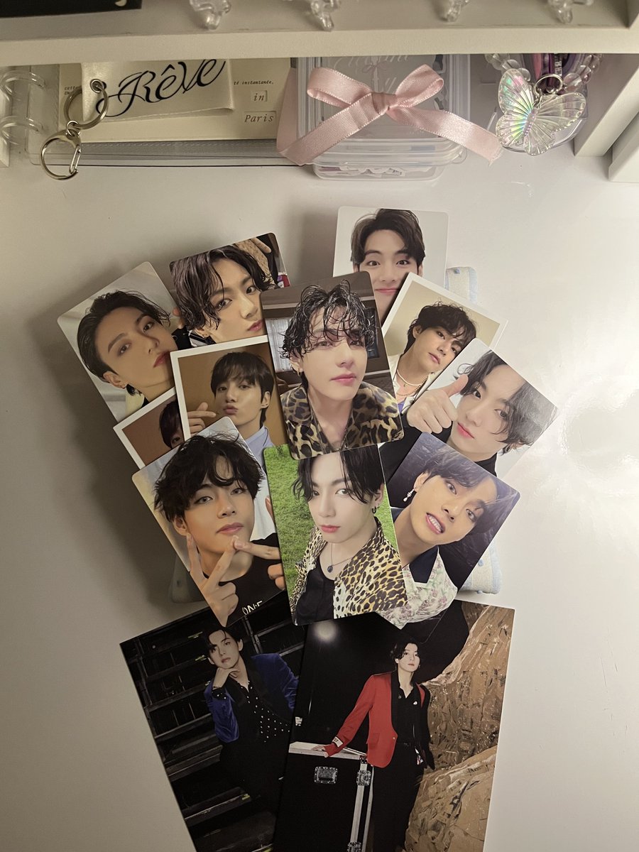 coollecthv's tweet photo. comprando photocard 😁 https://t.co/ldoIWyjASi