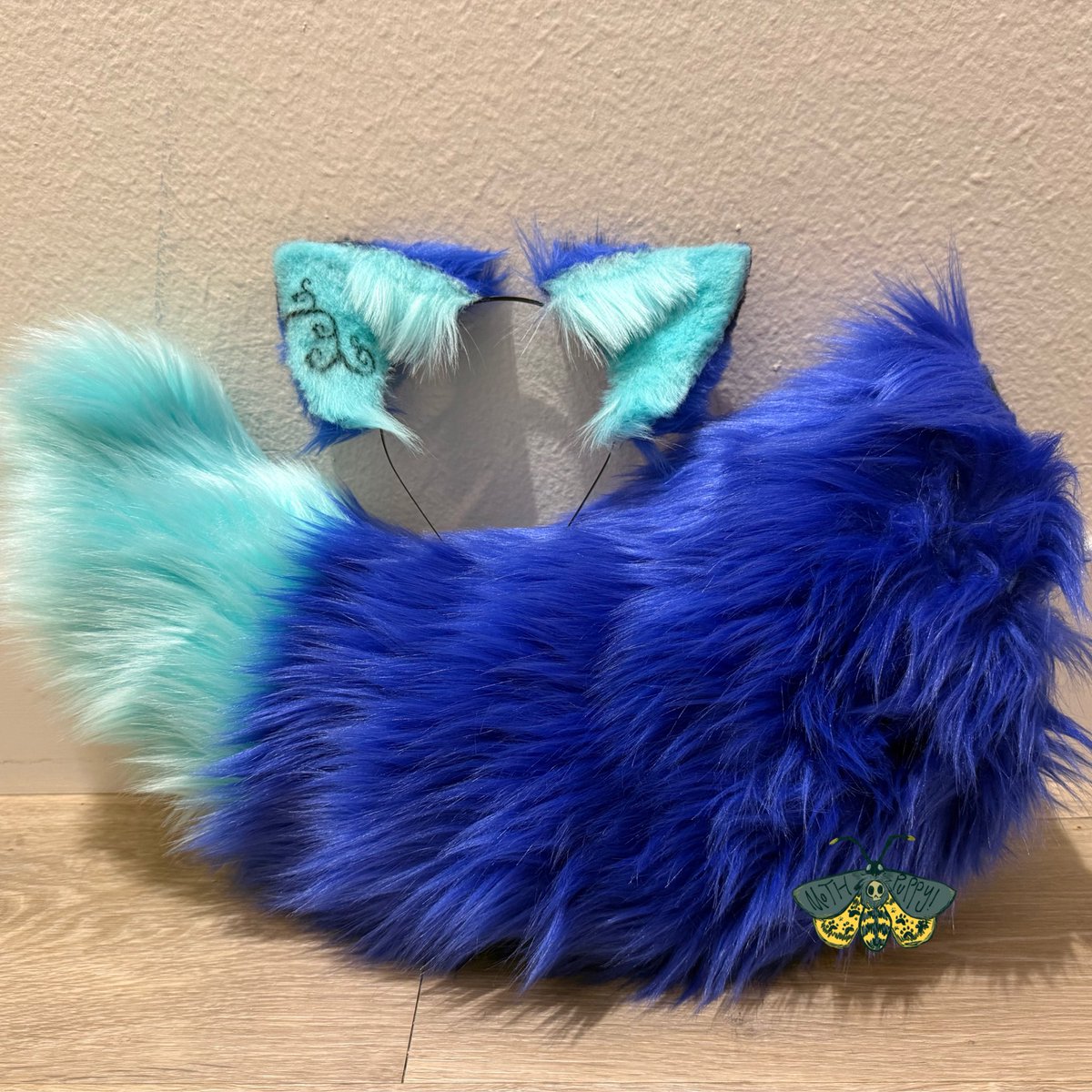 mothpuppyy's tweet photo. ears n tail comm i just finished ^w^ https://t.co/IlGJbksSOK