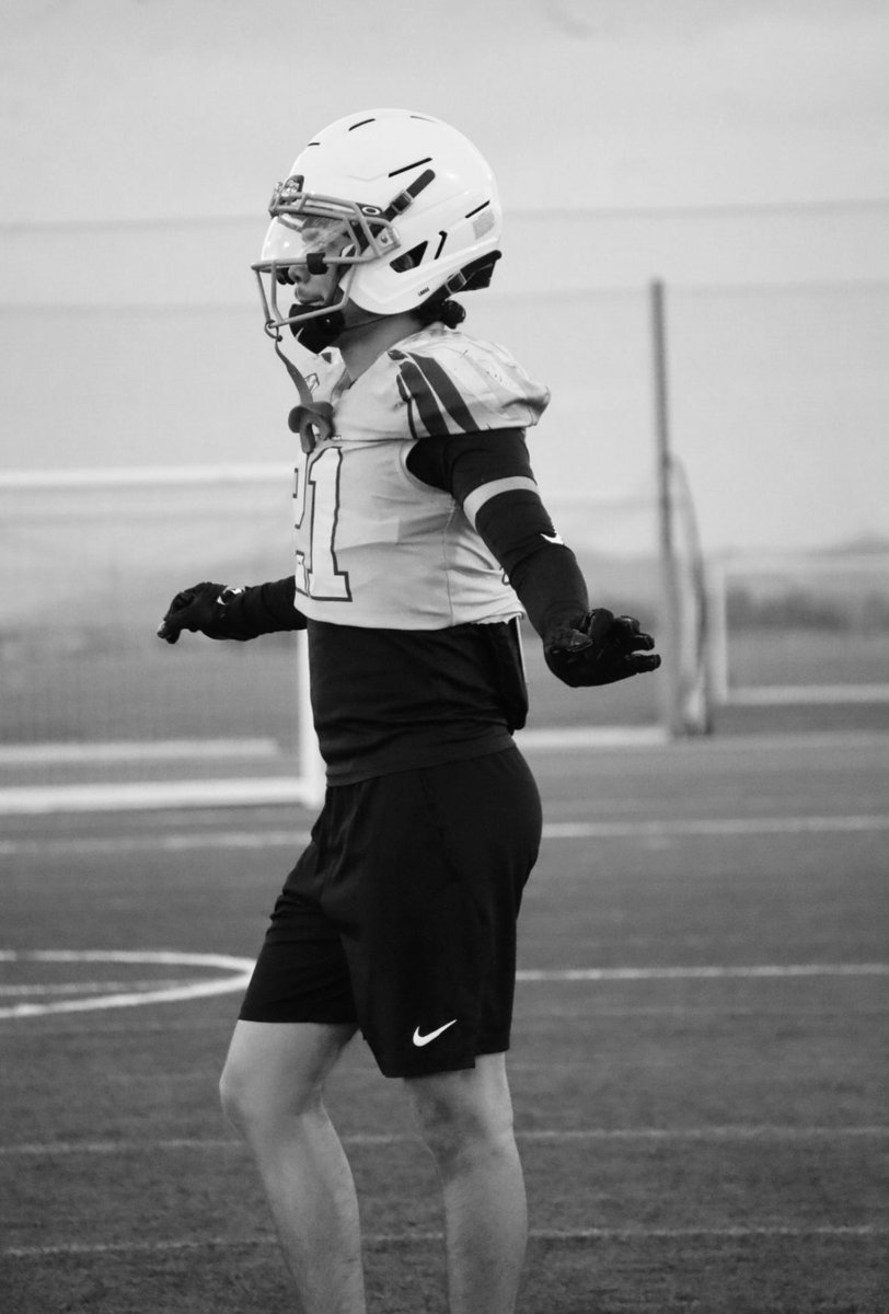 ivan_barronjr's tweet photo. Almost that time to put AZ juco on the map!!! #bringbackazjuco https://t.co/uPfluoGxFg