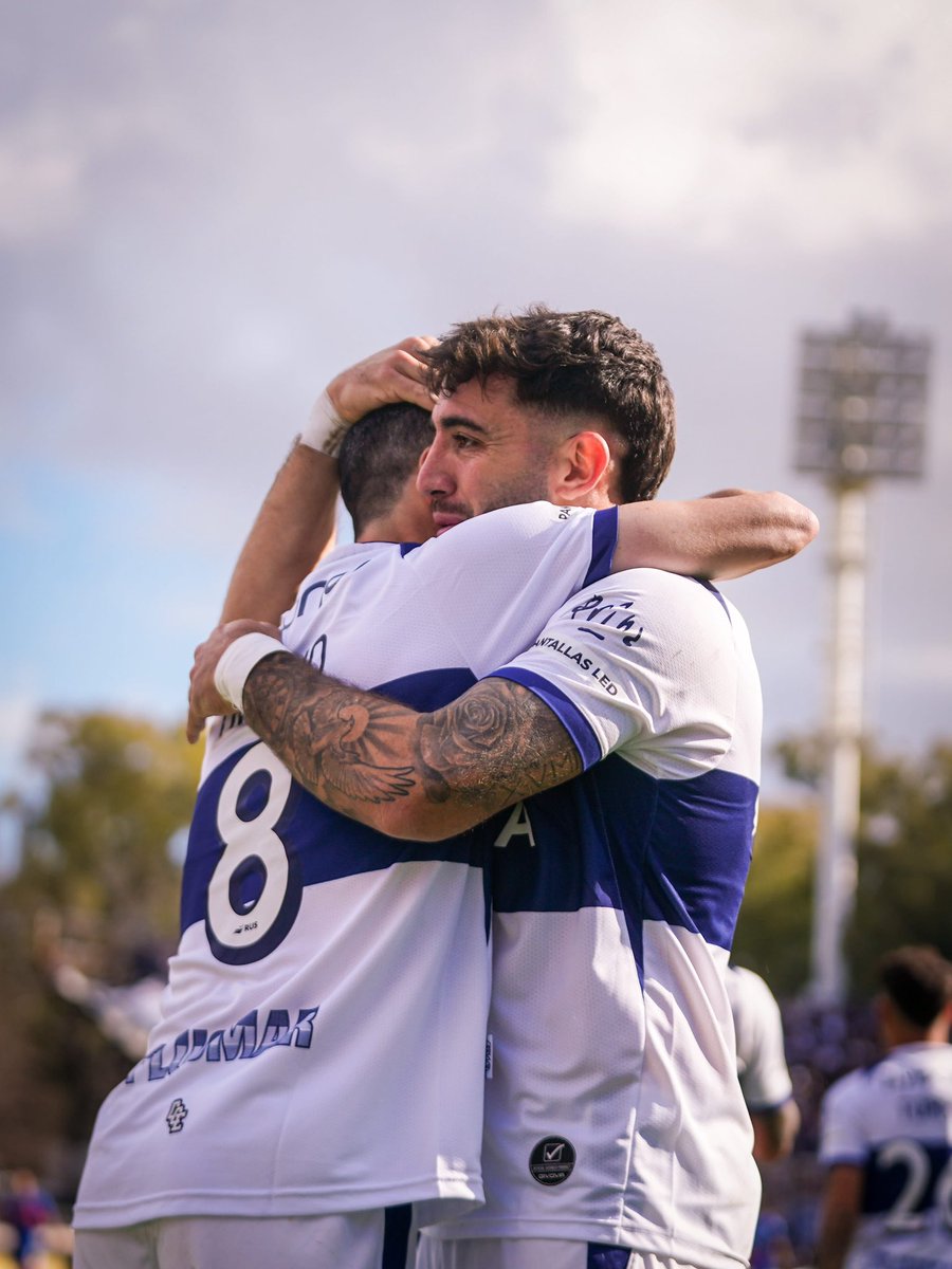 gimnasiaoficial's tweet photo. 📸 Triunfo en casa. ¡Vamos lobo! 💙 https://t.co/DewwDd4o7Q