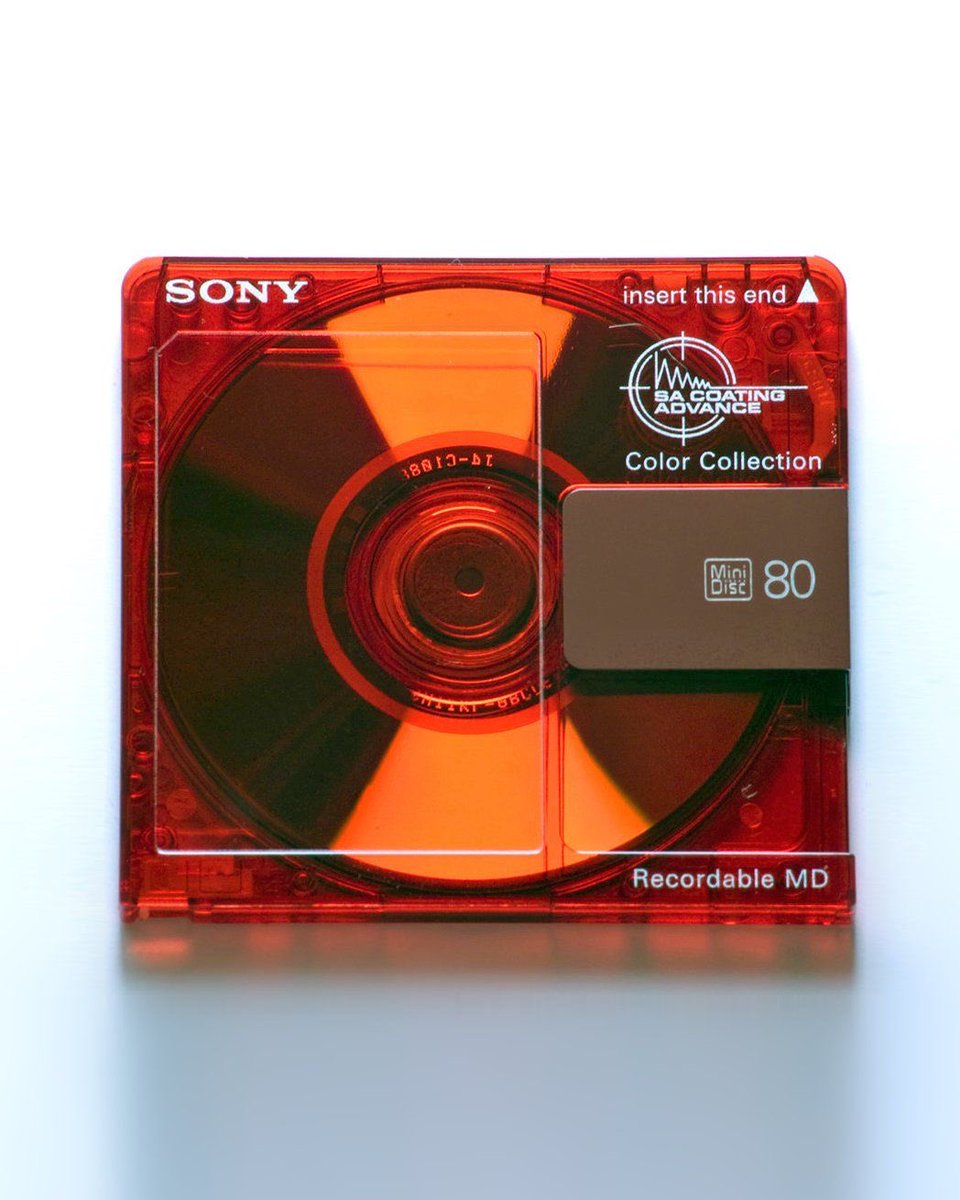 rachael__nelson's tweet photo. entering my 'cassette futurism' era https://t.co/u8saeZ8q8d