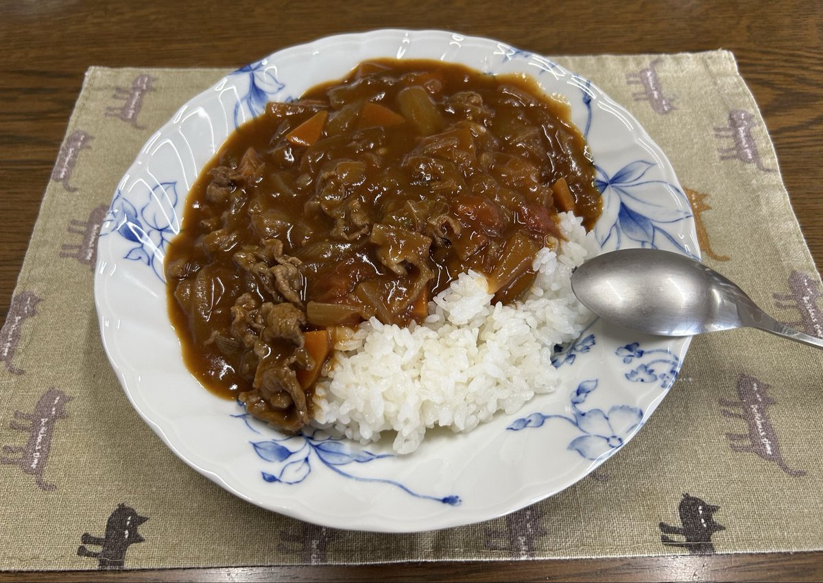 mimosa_of_oath's tweet photo. 朝はハヤシライス🍛 https://t.co/GZjaKnRzxN