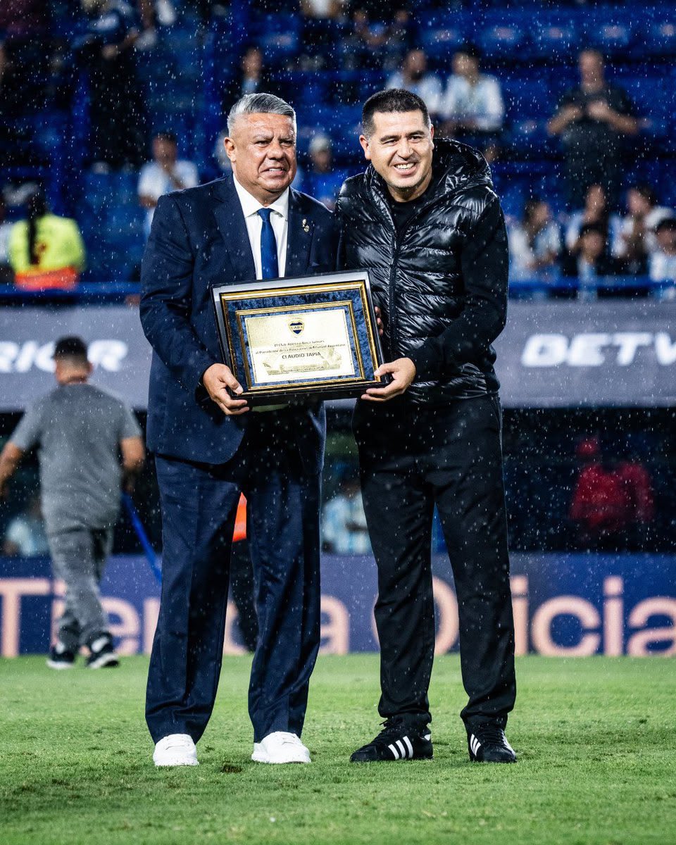maxpugliese92's tweet photo. 💣 ¿Cómo estaría Boca si TAPIA y BELIGOY fueran IMPARCIALES?

❌ 14° en su grupo con 6 PUNTOS 
❌ 10º en la ANUAL (AFUERA de todas las copas) con 36 PUNTOS
❌ AFUERA de la Copa Argentina por mala inclusión 

- Fallos arbitrales que definieron partidos a favor de Boca:

⚠️ -3 PUNTOS vs LANÚS (NO EXPULSIÓN de Flores)
⚠️ -1 PUNTO vs PLATENSE (GOL MAL ANULADO)
⚠️ -1 PUNTO vs GIMNASIA de MENDOZA (GOL MAL ANULADO)