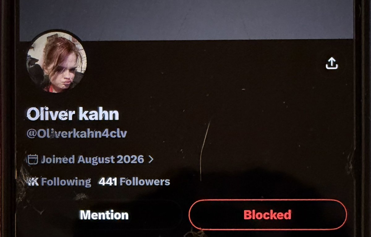 HarlssXXX's tweet photo. PLEASE know this Oliver Kahn is NOT a true account and is using MY photos!!! https://t.co/d8TA3i2J7J