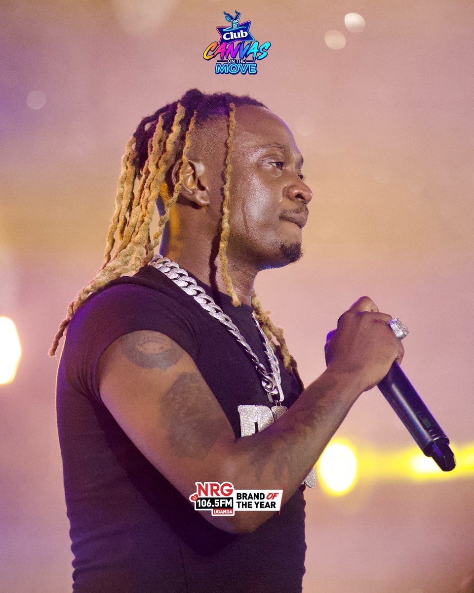 nrgradioug's tweet photo. King Kong ๐ฆ @FIKFAMElCA brought the heat to Gkat Resort with an unforgettable performance ๐ฅ๐.
#NRGRadioUG ||#RefreshinglyYou ||#ClubCanvas ||#ClubCanvasOnTheMove https://t.co/BN5SkijoP6