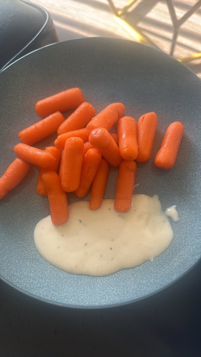 ETHANETTAYLOR's tweet photo. dinner #HealthGrind https://t.co/QILSKqF9ZS