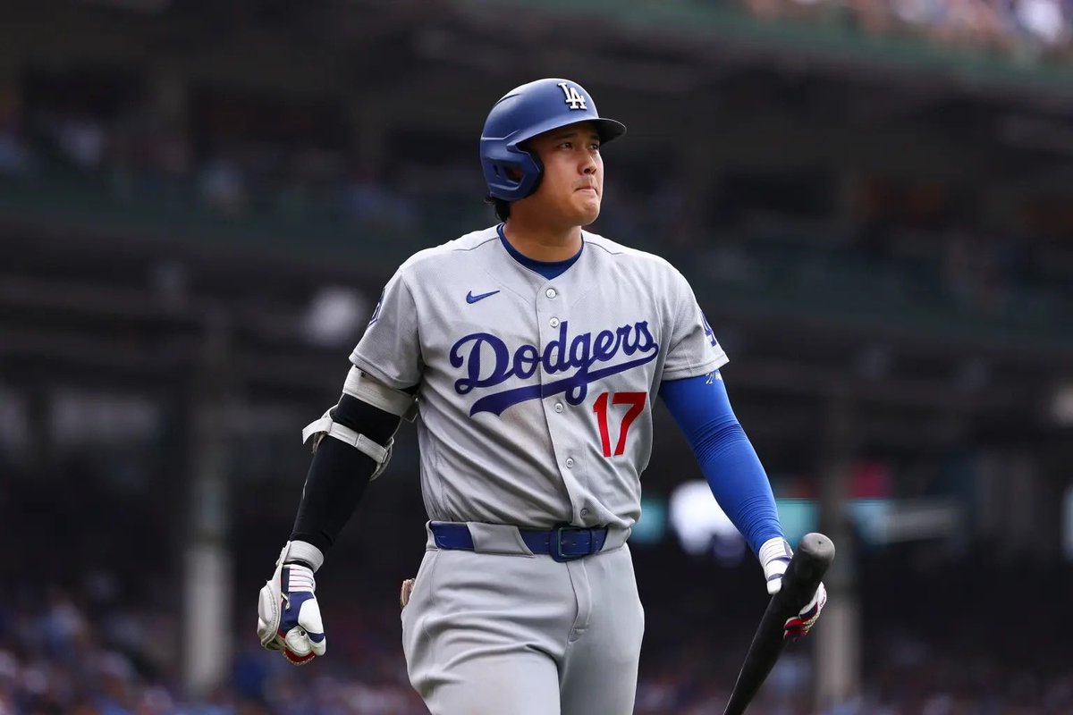 SleeperDodgers's tweet photo. Shohei Ohtani will hit in the cage today. How he responds “will be telling” with how the Dodgers proceed regarding a potential IL stint, per @FabianArdaya https://t.co/wEuuOPWj8Y