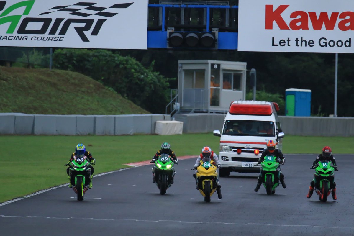 ZX_25R_Kyoto's tweet photo. #ShinobiRT SPA直入
#84(Wエントリー)
レディースクラス
14秒差の優勝✨🥇🏆✨
クラス1
8位/18台中
連続のレースお疲れ様&おめでとう🎊
#44
クラス1
13位/18位
最後尾からの追い上げバッチリ✌️
予選が悔やまれた😭
Shinobiは着実に成長してます😊
みんなありがとう〜 https://t.co/V4bRNoyn7e