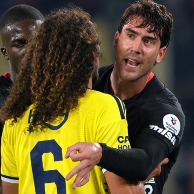EgesAviN's tweet photo. #YeniProfilResmi https://t.co/lsHiduRhfY