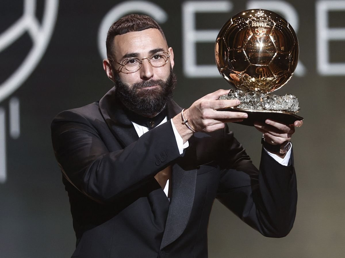 YulisRmcf's tweet photo. No soporta que Benzema le cerrara la boca y todavía no lo supera. Sus jugadores preferidos nunca le dan una alegría. https://t.co/GWyfY4KZLD