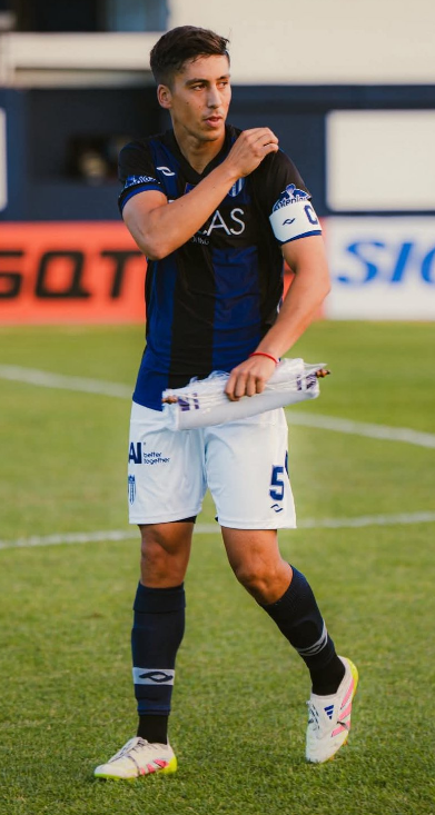Tristan_Suarez's tweet photo. EL CAPITÁN

Nicolás Del Priore es el jugador del plantel actual que más veces integró el 11 inicial en los últimos dos torneos, con la particularidad que cuando jugó fue titular (44 partidos).
El termómetro del mediocampo, muy bien complementado con la llegada de Marcos Enrique.