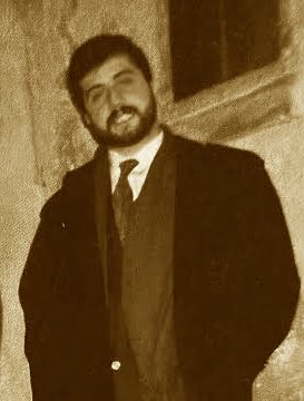 Harun_MFT25's tweet photo. “Burnum yere düşse eğilip almam. “Bir şeyim yok.” der geçerim. Minnetle yaşamanın anlamı yok. ŞEREF insana bir kere verilir.”

Reis Sedat PEKER https://t.co/72S3I9nOvV