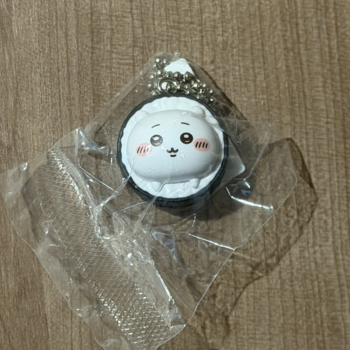 oxikx's tweet photo. @yuihaan_nyan 検索より失礼致します。当方ちいかわフィギュアを所持しております。可能であればうさぎフィギュアとうさぎマグネットを、ちいかわフィギュアとラッコマグネットと交換していただけませんでしょうか？
恐れ入りますが、よろしくお願いします。 https://t.co/Kov3T2cSEA